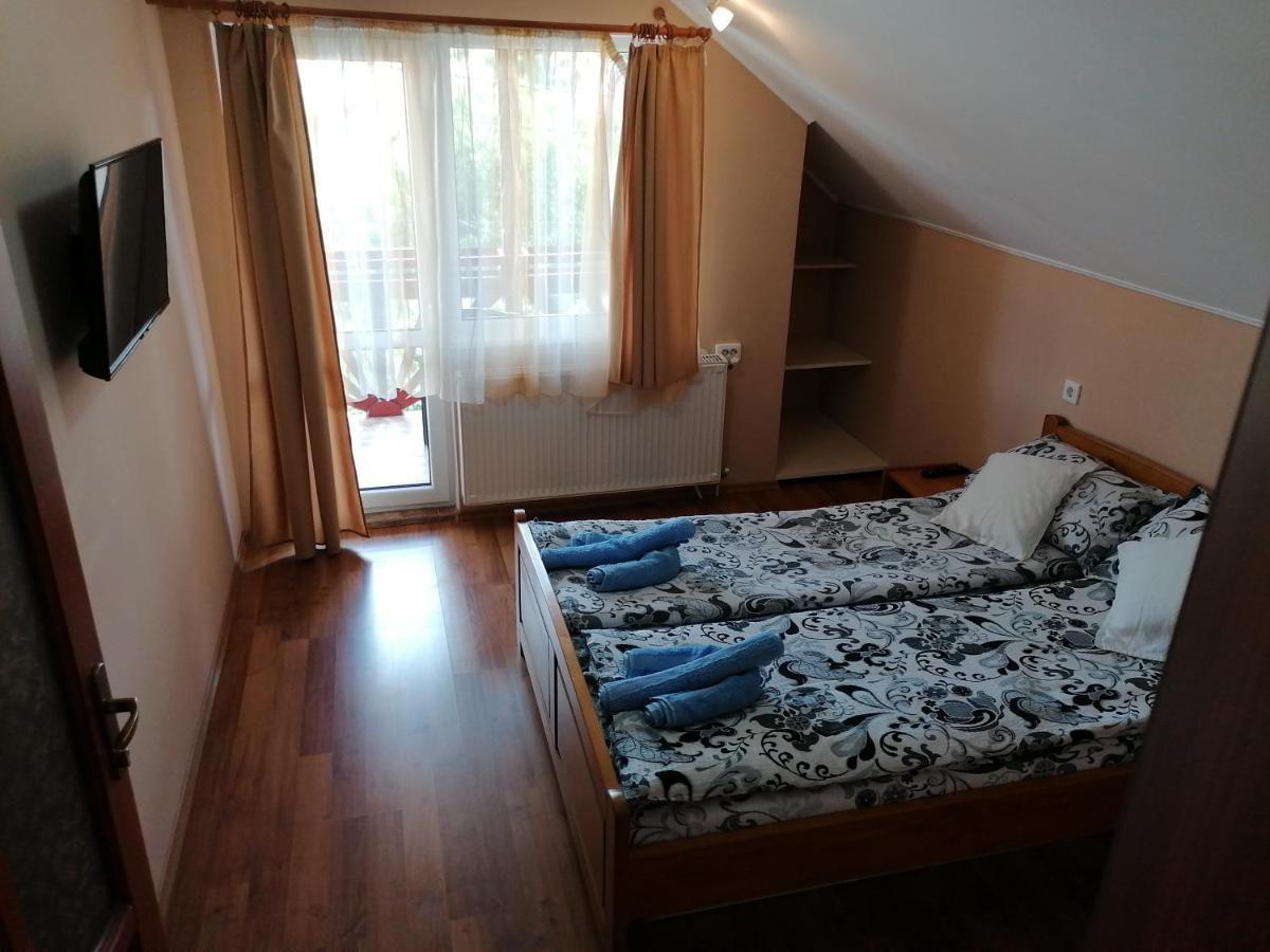 Pensiunea Fábián Vendégház Corund  Exterior foto